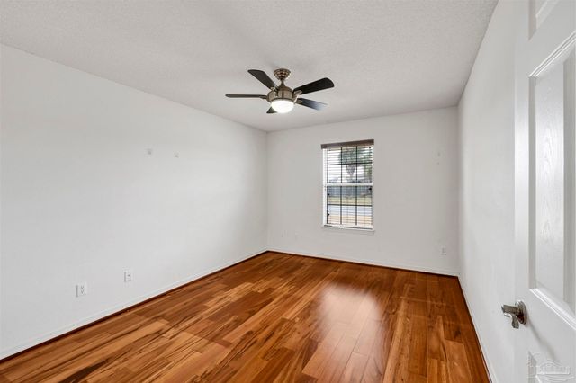 6019 Firefly Dr, Pensacola, FL 32507