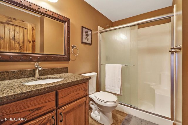 1201 Bridle Trl, Spencer, TN 38585