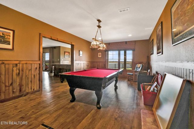 1201 Bridle Trl, Spencer, TN 38585