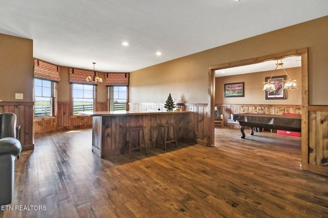 1201 Bridle Trl, Spencer, TN 38585