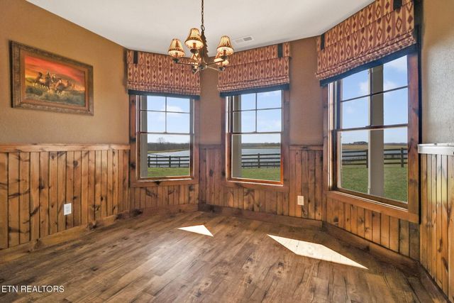 1201 Bridle Trl, Spencer, TN 38585
