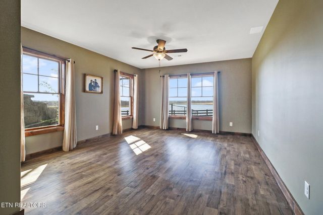 1201 Bridle Trl, Spencer, TN 38585
