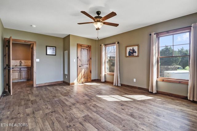 1201 Bridle Trl, Spencer, TN 38585