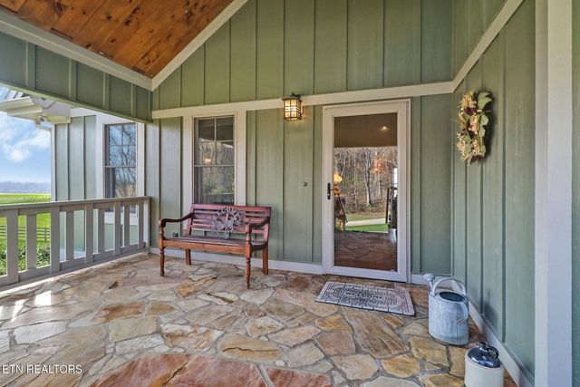 1201 Bridle Trl, Spencer, TN 38585