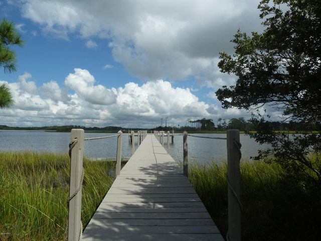 120 Jade Street, Beaufort, NC 28516