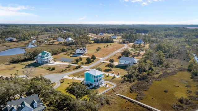 120 Jade Street, Beaufort, NC 28516