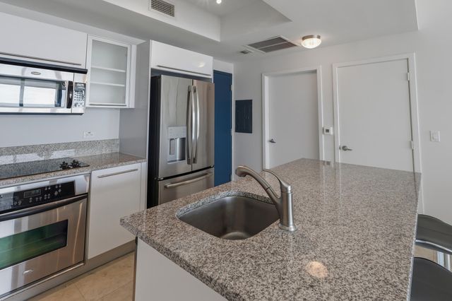 888 Biscayne Boulevard 3702, Miami, FL 33132