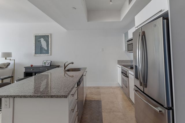 888 Biscayne Boulevard 3702, Miami, FL 33132