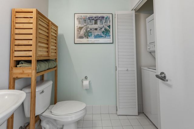 888 Biscayne Boulevard 3702, Miami, FL 33132