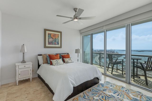 888 Biscayne Boulevard 3702, Miami, FL 33132