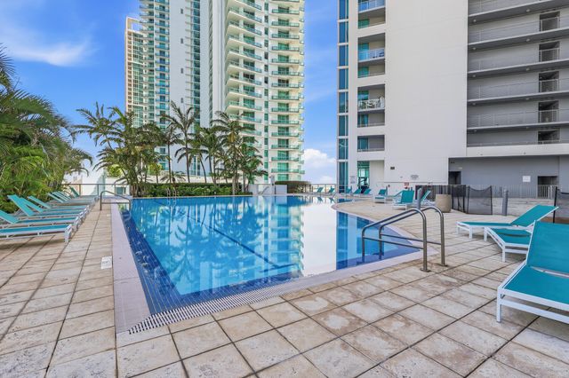 888 Biscayne Boulevard 3702, Miami, FL 33132