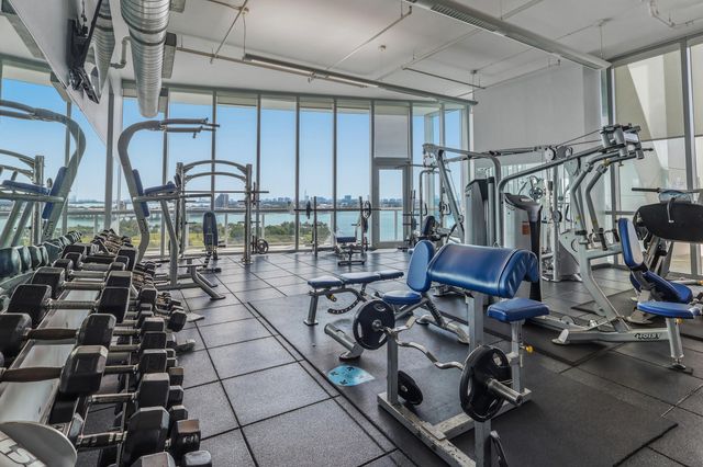 888 Biscayne Boulevard 3702, Miami, FL 33132