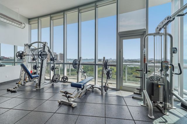 888 Biscayne Boulevard 3702, Miami, FL 33132