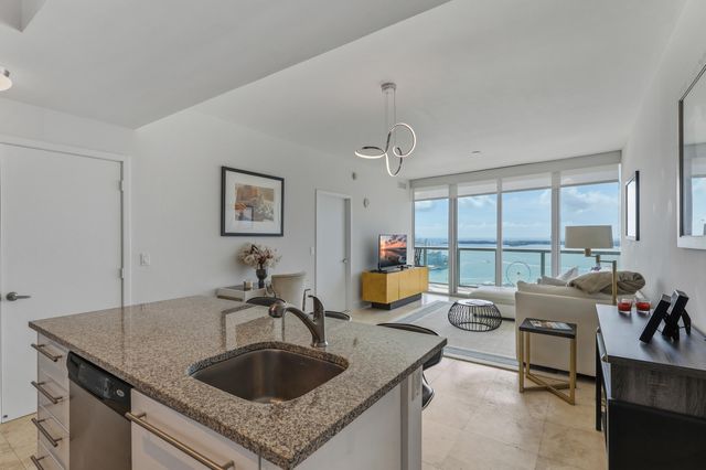 888 Biscayne Boulevard 3702, Miami, FL 33132