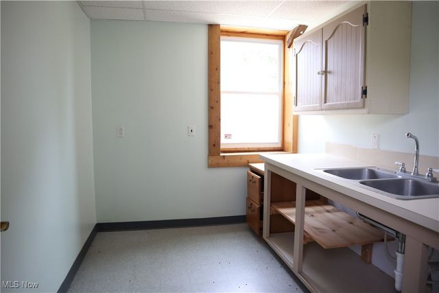 56 S Walnut Street, East Palestine, OH 44413