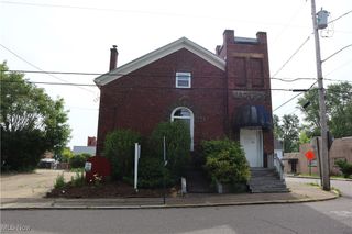 56 S Walnut Street, East Palestine, OH 44413