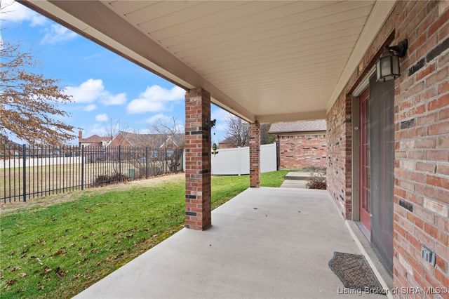 1723 Summerlin Place, Jeffersonville, IN 47130