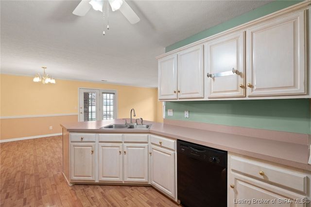 1723 Summerlin Place, Jeffersonville, IN 47130