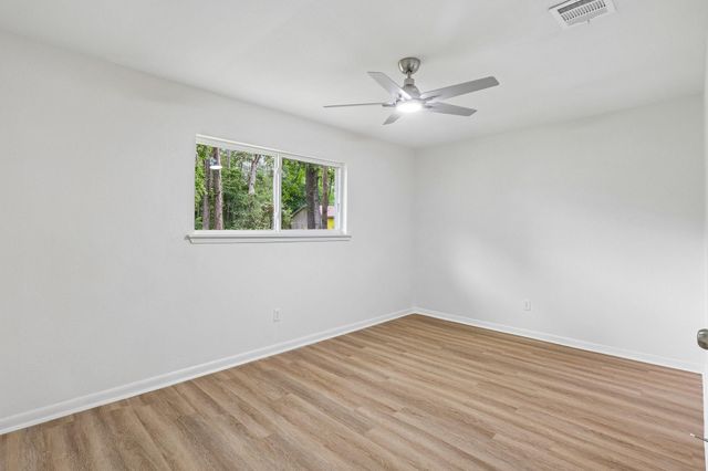 2703 N Colosseum Court, New Caney, TX 77357