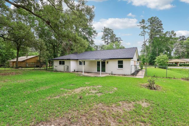 2703 N Colosseum Court, New Caney, TX 77357