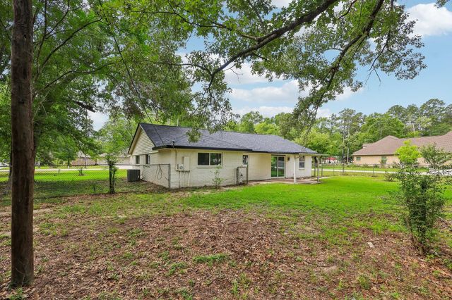 2703 N Colosseum Court, New Caney, TX 77357