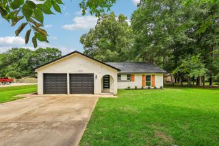 2703 N Colosseum Court, New Caney, TX 77357