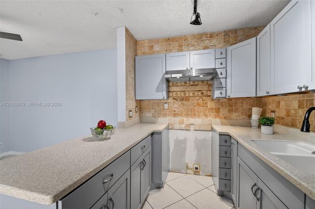 1534 Forest Lakes Cir A, West Palm Beach, FL 33406