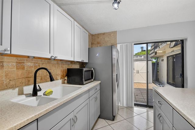 1534 Forest Lakes Cir A, West Palm Beach, FL 33406