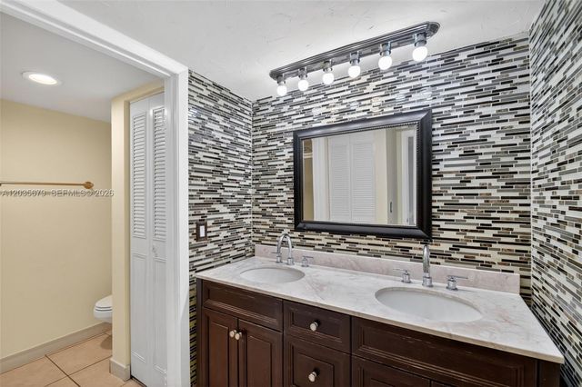 1534 Forest Lakes Cir A, West Palm Beach, FL 33406