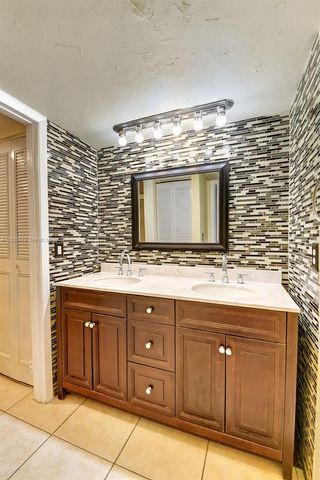1534 Forest Lakes Cir A, West Palm Beach, FL 33406
