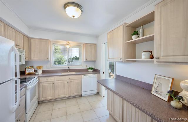 150 Billingsgate Court Unit D, Bloomfield Hills, MI 48301