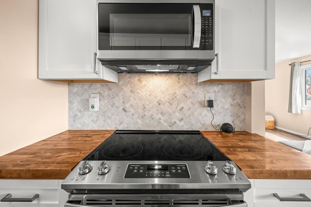 1999 Baldwin Drive, Niles, MI 49120