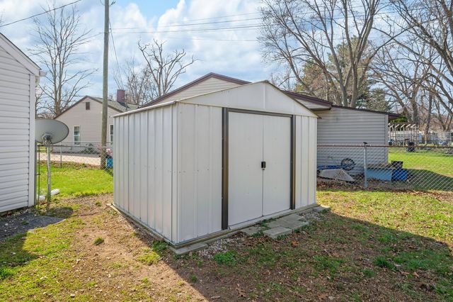 1999 Baldwin Drive, Niles, MI 49120