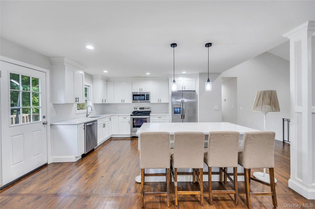 87 Holbrook Road, Centereach, NY 11720 — photo 5