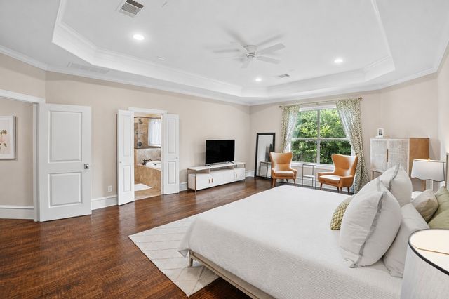 6112 Penrose Avenue, Dallas, TX 75214
