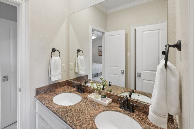 6112 Penrose Avenue, Dallas, TX 75214