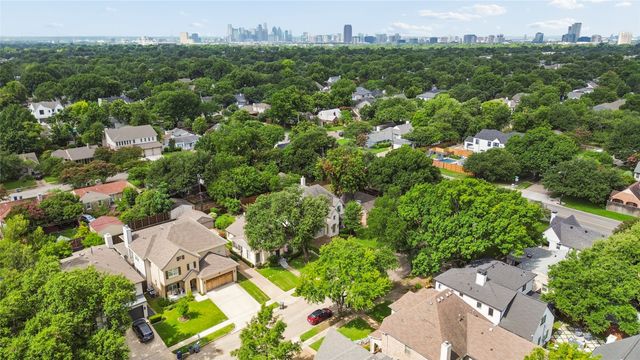 6112 Penrose Avenue, Dallas, TX 75214