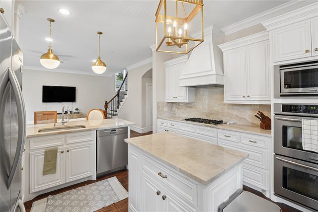 6112 Penrose Avenue, Dallas, TX 75214
