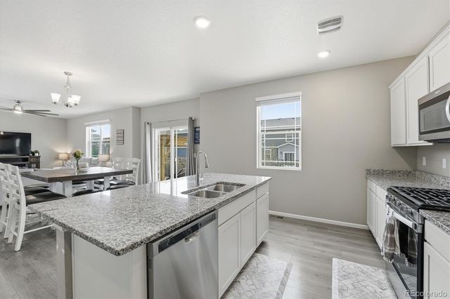 6047 N Halifax Court, Aurora, CO 80019