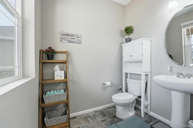 6047 N Halifax Court, Aurora, CO 80019