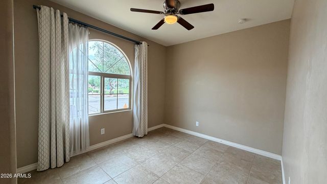 172 E CRESCENT Place, Chandler, AZ 85249