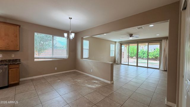 172 E CRESCENT Place, Chandler, AZ 85249