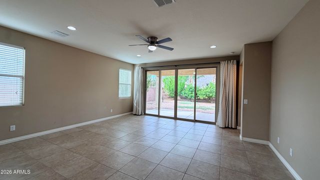 172 E CRESCENT Place, Chandler, AZ 85249