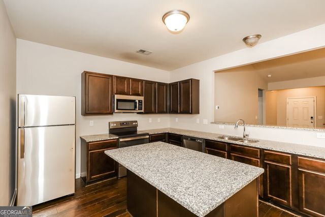 2960 Nairn Court, Douglasville, GA 30135