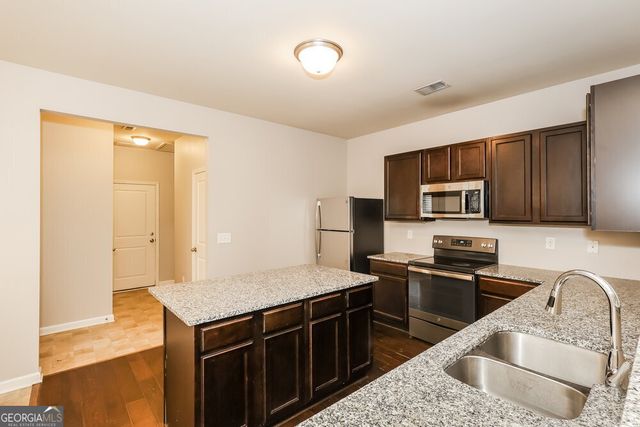 2960 Nairn Court, Douglasville, GA 30135