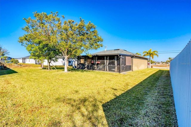 1826 SW TRAFALGAR PARKWAY, Cape Coral, FL 33991