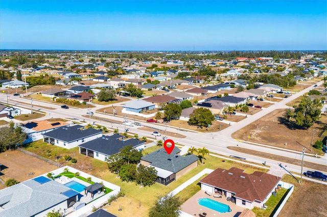 1826 SW TRAFALGAR PARKWAY, Cape Coral, FL 33991