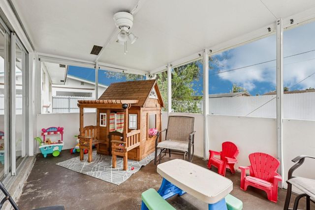 8700 NW 11th Street, Pembroke Pines, FL 33024