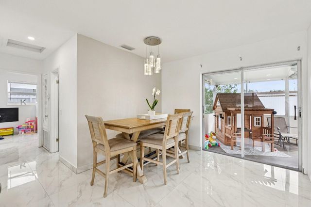 8700 NW 11th Street, Pembroke Pines, FL 33024