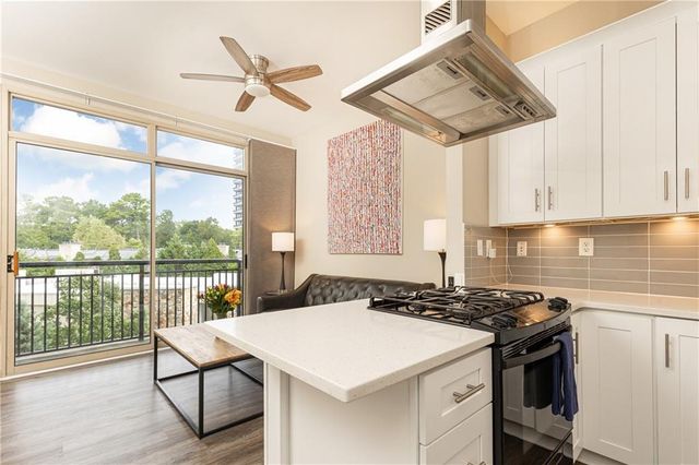 2626 Peachtree Road NW 706, Atlanta, GA 30305